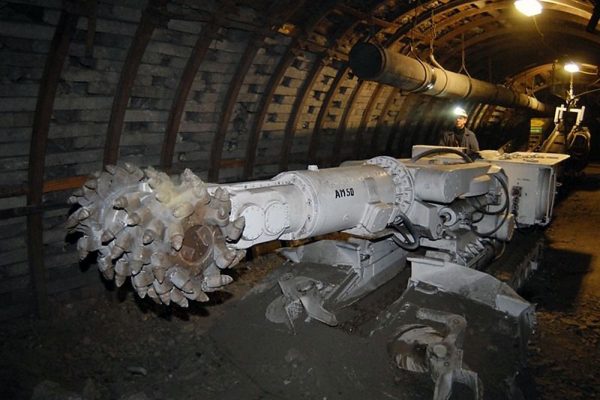 Baňa PG Silesia Razenie dovrchnej steny č. 334 a zosilnenie križovania K7