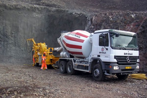 Tunel Oshlid, Island