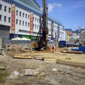 Hotel a administratívna budova Vysoká ul., Bratislava