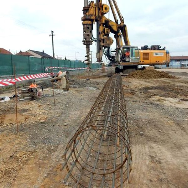 Obchodné centrum Pezinok