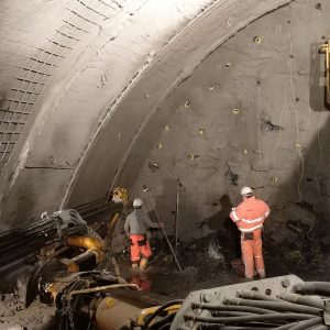Modernizácia trate Púchov – Žilina pre rýchlosť do 160 km/h, I. etapa – Tunel Diel – nabíjanie čelby Modernizácia trate Púchov - Žilina pre rýchlosť do 160 km/h, I. etapa - Tunel Diel - nabíjanie čelby